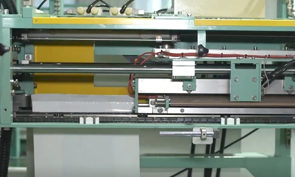 Máquina seladora de sacos